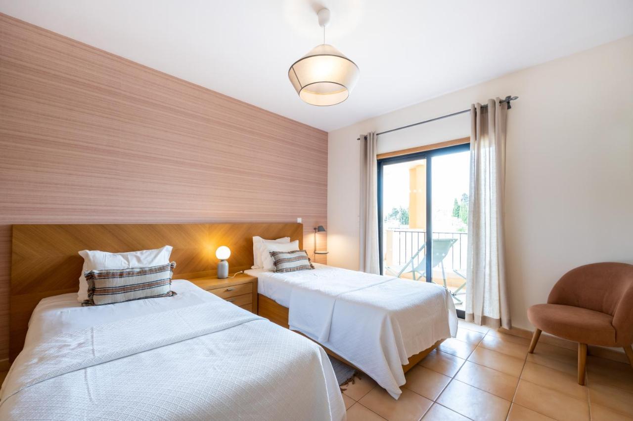Aum Praia Da Luz Resort Apartment Екстериор снимка