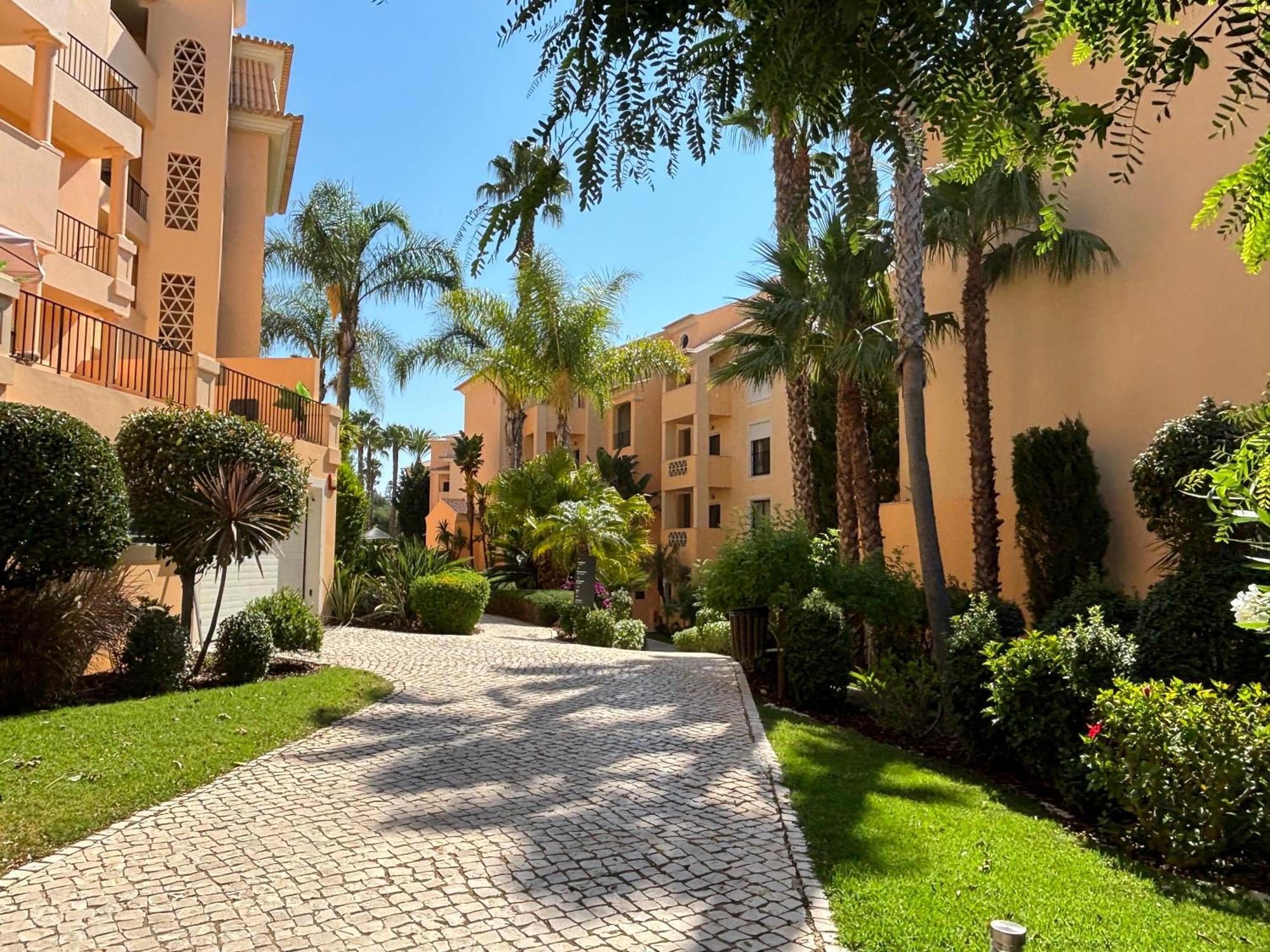 Aum Praia Da Luz Resort Apartment Екстериор снимка